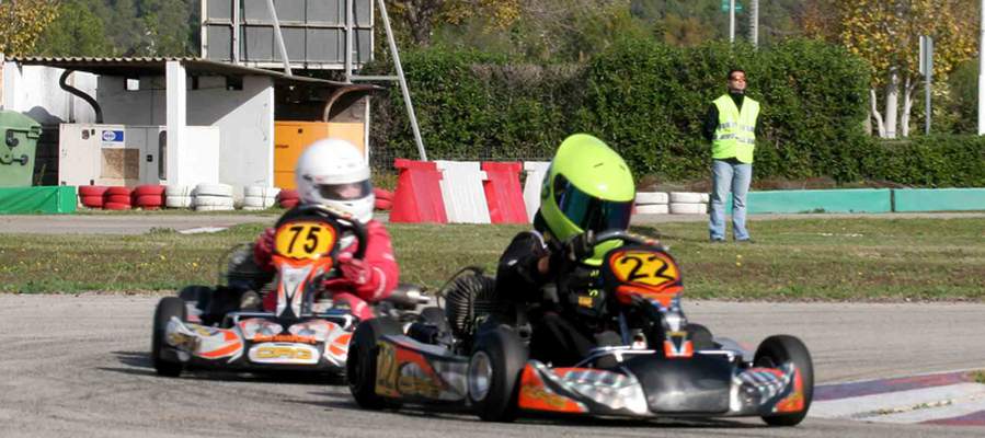 Ir de karting palmanova aparthotel playas ca's saboners Ir de karting palmanova aparthotel playas ca's saboners