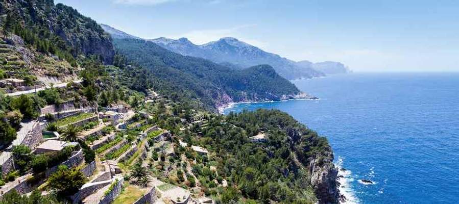 La serra de tramuntana en mallorca Aparthotel Playas Ca's Saboners Palmanova La serra de tramuntana en mallorca Aparthotel Playas Ca's Saboners Palmanova