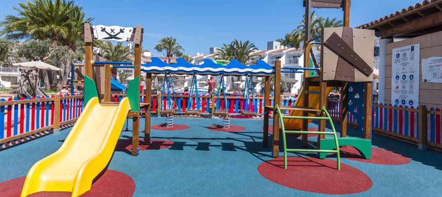 Cas Saboners primavera juegos Aparthotel Playas Ca's Saboners Palmanova Cas Saboners primavera juegos Aparthotel Playas Ca's Saboners Palmanova