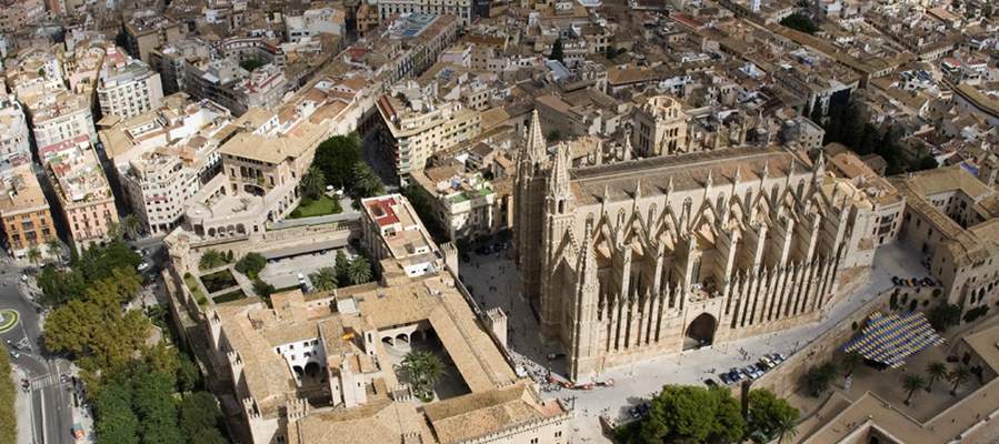 Catedral de palma mallorca cas saboners aparthotel playas ca's saboners palmanova Catedral de palma mallorca cas saboners aparthotel playas ca's saboners palmanova